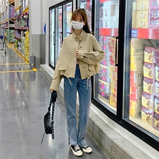 卡其色高级感工装短外套女2023年春秋新款韩版小个子显瘦夹克上衣，女装短外套，辉之琳