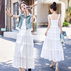 苏杭牛仔连衣裙两件套女2025夏季新款设计感小香风蕾丝吊带蛋糕裙，女装套装/套裙，伊仟回