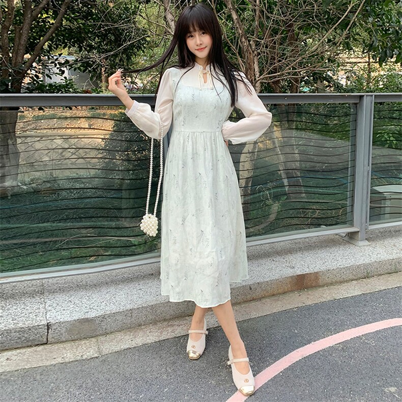 现货2024年春季女民族风盘扣领口修身显瘦网红法式连衣裙图片