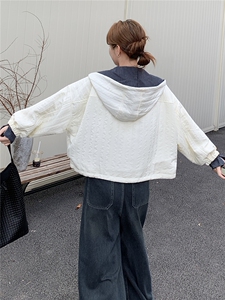 米白色韩系格子拼接棉服外套女冬季2025新款气质减龄棉衣爆款棉袄图片