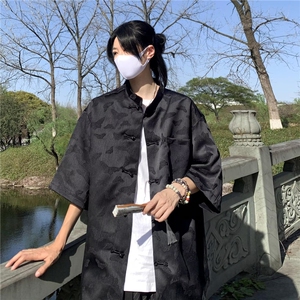 新中式风盘扣提花短袖衬衫潮上衣男款衬衣五分袖蝴蝶印花图片
