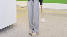 牛仔外套女春秋短款2025年新款设计感休闲宽松立领夹克小个子上衣，女装套装/套裙，江南女神