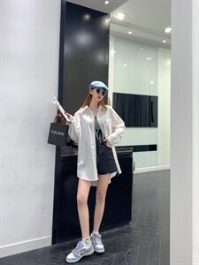 百搭衬衣图片