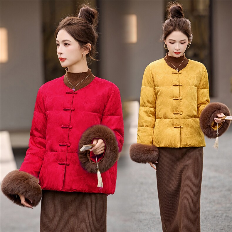 今年流行短款羽绒服女2025冬季新款小个子新中式风洋气黄色外套,女装羽绒服,悠米