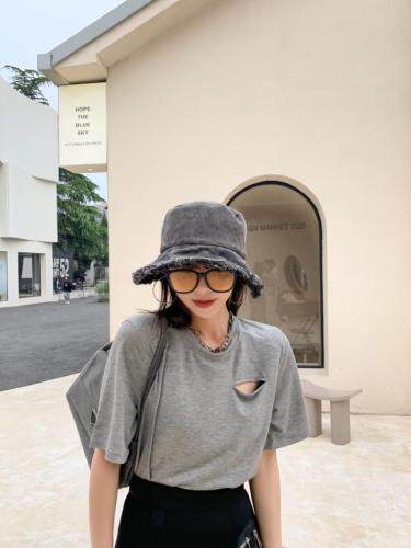 跑量开口T简约洋气，女装，Queena PHoebe