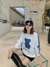 刺绣小熊牛仔拼接针织卫衣，女装卫衣/绒衫，转角爱尚