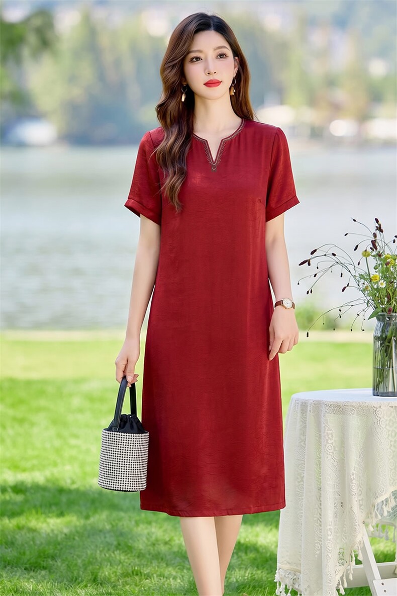 现货秒发刺绣洋气高端裙气质连衣裙夏季新款宽松口袋中长裙女,女装连衣裙,韩蔻秀