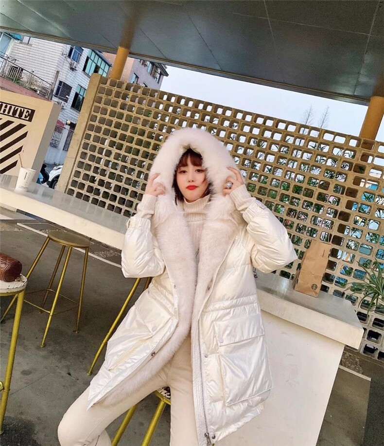 冬装羽绒服，女装羽绒服，艾妮莉