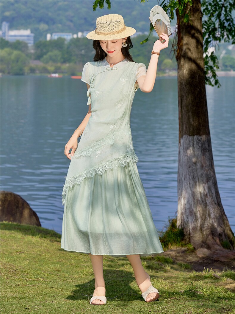 2026新中式改良旗袍连衣裙女夏季复古风立领刺绣假两件中长裙子,女装连衣裙,贝蕾酷儿