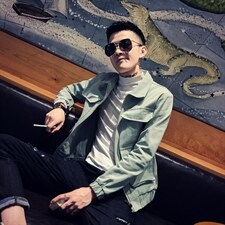 绿色