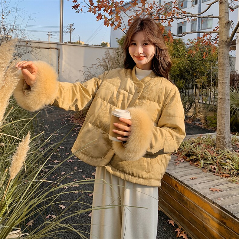 新中式国风提花短款羽绒服女冬季独特漂亮超好看真狐狸毛袖口外套,女装羽绒服,C位