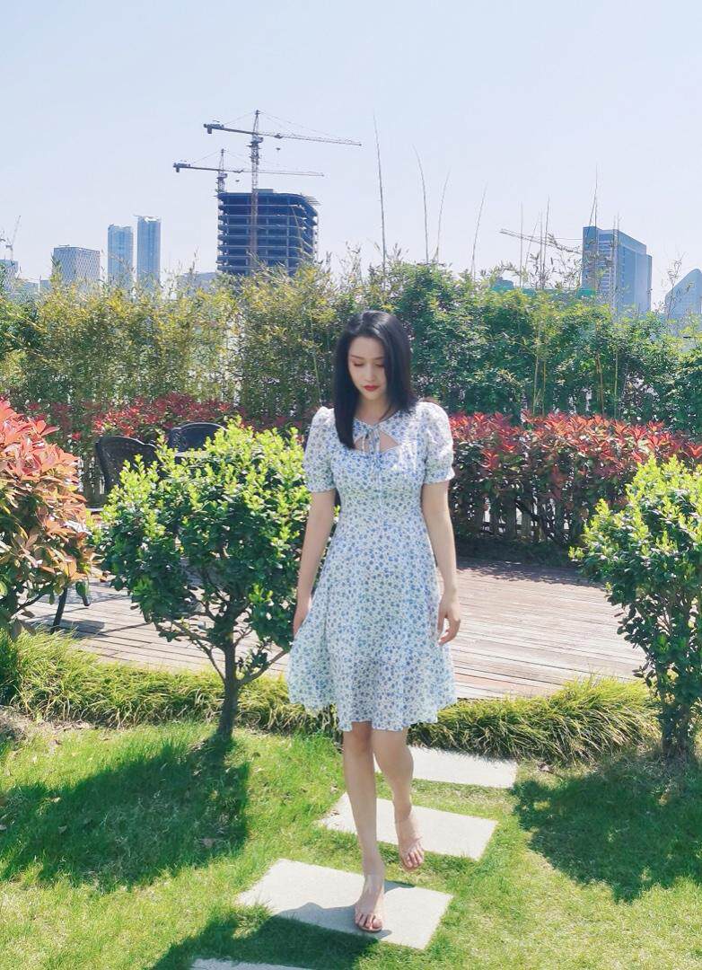 夏季新款碎花连衣裙，女装连衣裙，YO\VLF雅洛菲