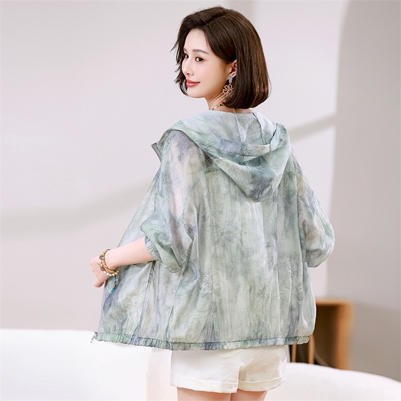 轻薄连帽防晒衣女2025夏季新款洋气时尚妈妈宽松减龄休闲短款外套，女装防晒衣，悦见她