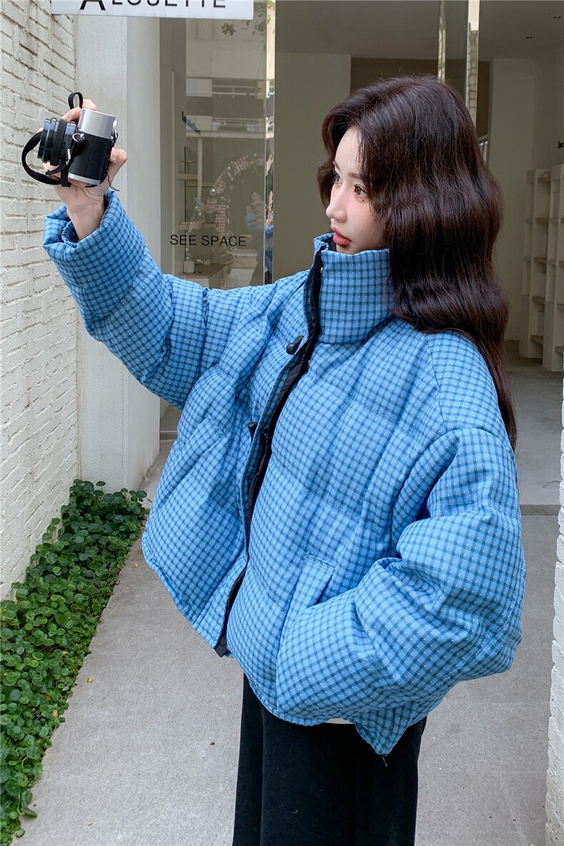 蓝色格子立领短款羽绒服女冬2025超火好看高级小众加厚面包服外套,女装羽绒服,2C117