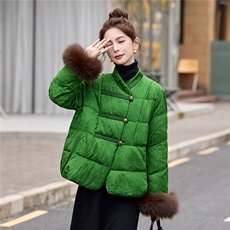 现货。现货2025年冬季人丝羽绒新中式真狐狸毛羽绒新款，女装羽绒服，艾仟回(原伊仟回)
