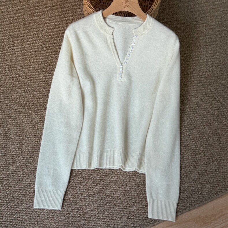 2025年秋季时尚百搭提前简约休闲贝壳扣，女装羊毛衫，凯思米羊绒