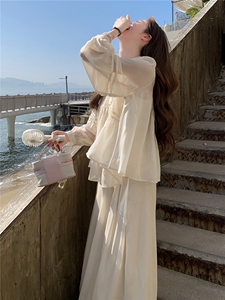 超仙时尚雪纺套装女2026春夏新款半透减龄显瘦流行阔腿裙裤三件套图片