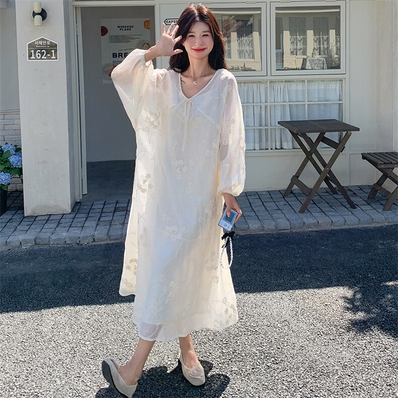 度假风白色蕾丝连衣裙套装女春秋2025新款吊带裙甜美法式优雅长裙,女装连衣裙,纯色衣恋