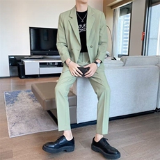 绿色