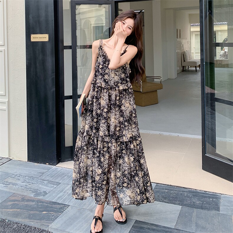 法式碎花吊带连衣裙女2025夏季新款复古独特超好看小众气质长裙,女装连衣裙,2C037