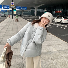 蓝色