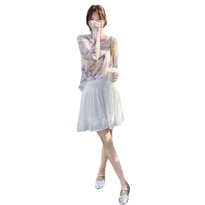 韩版氛围感印花防晒套装女2025夏季新款甜美显瘦高腰半身裙两件套图片
