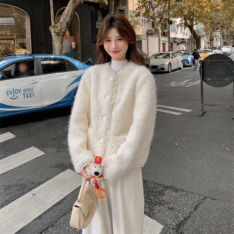 韩版减龄蕾丝边羊羔毛外套女2025年冬季新款显瘦加厚短款皮毛一体,女装羊羔毛/颗粒绒,维壹