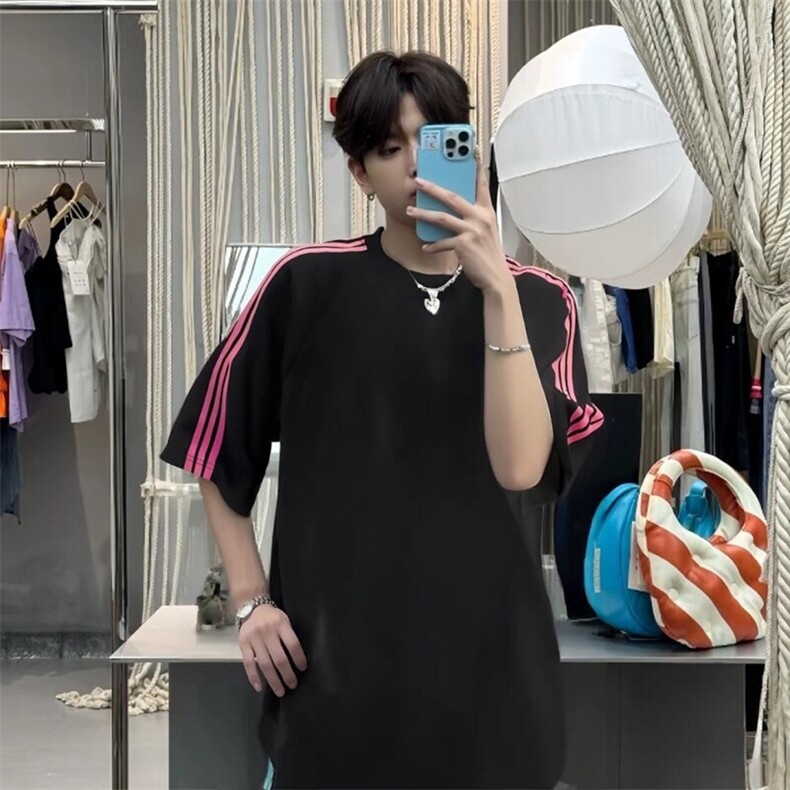 抖音得物品质二开240克宽松纯棉美式潮牌印花三条杠中性风短袖T恤,男装T恤,电商A486