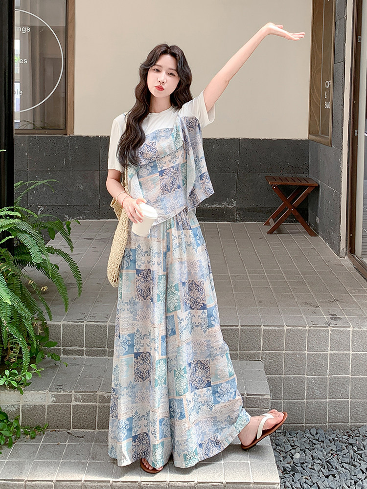 盐系轻熟风休闲套装女夏季2025新款复古设计感T恤印花裤裙两件套,女装套装/套裙,浙宝305