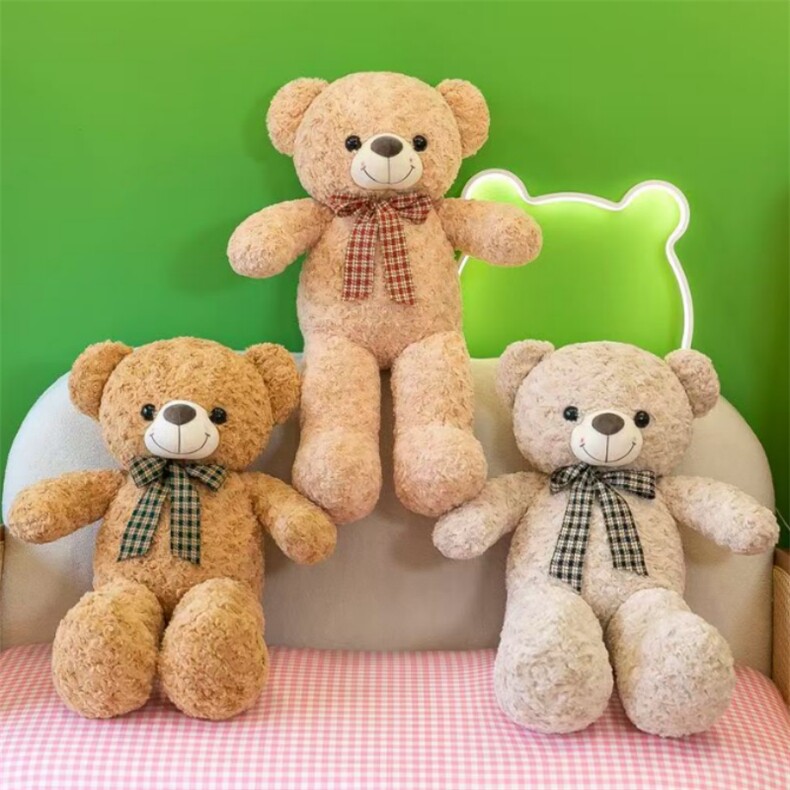 爆款新丝带大熊可爱精品毛绒熊安抚类玩偶送礼物大型抱抱熊玩偶熊，强强毛绒玩具