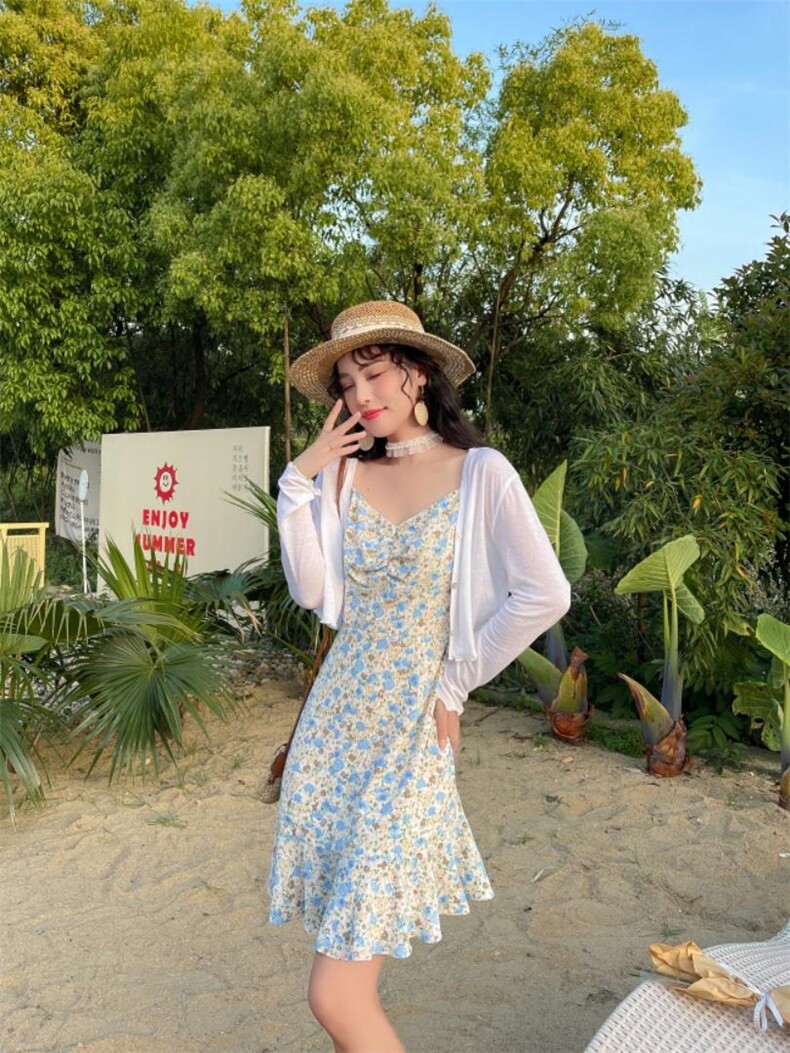 碎花吊带裙?翻晒外披超洋气款，女装背心吊带，安玖拉