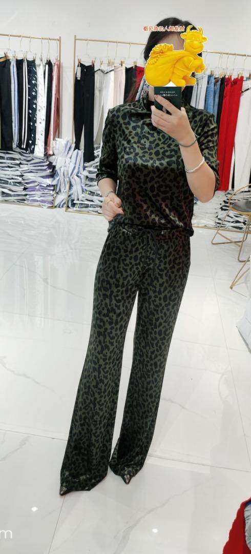 秋冬新款现货，丝绒小衫+显瘦丝绒裤，气质年轻款，其它，艺尚丽人