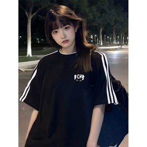 抖音得物高品质二开240克宽松纯棉美式潮牌三条杠织带短袖T恤图片