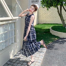 松弛感独特绝美格子无袖背心连衣裙女夏2025新款慵懒减龄连身长裙，女装连衣裙，2C129
