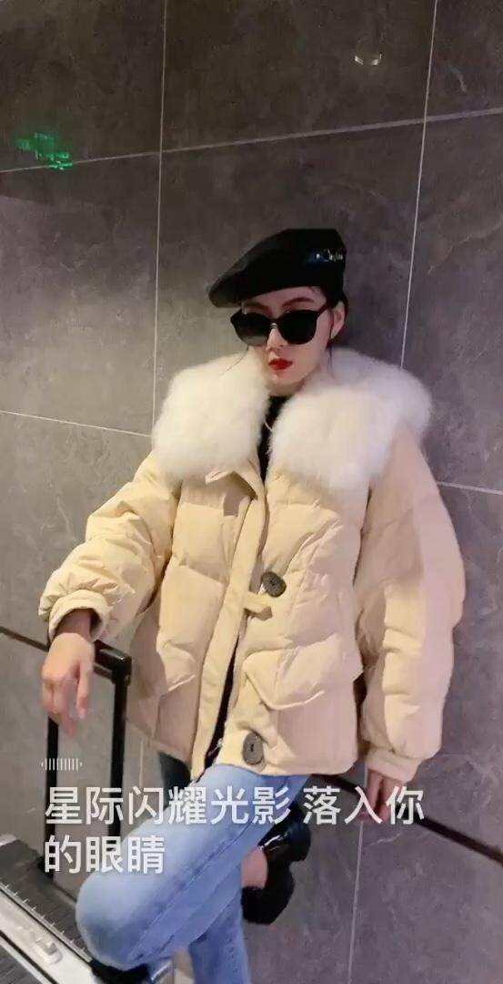 大毛领海军领羽绒服大，女装羽绒服，泰靡(1F)