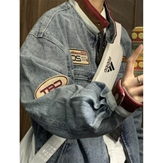 蓝色