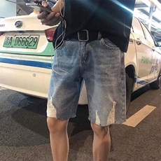蓝色