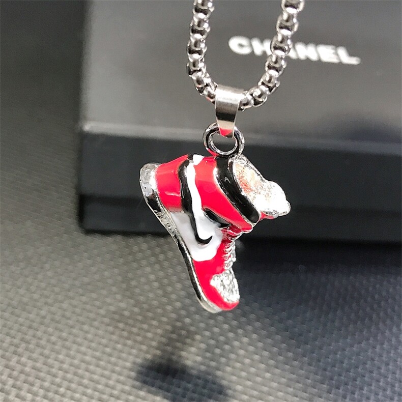 G1833欧美鞋子吊坠个性项链创意男士钛钢吊坠T恤链毛衣链配饰，项链，星座510A-2