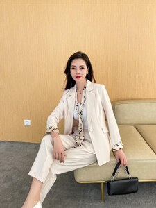 风衣，西装外套、套装、图片