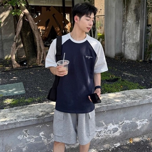 抖音得物高品质二开240克宽松纯棉美式潮牌插肩袖拼接短袖T恤图片
