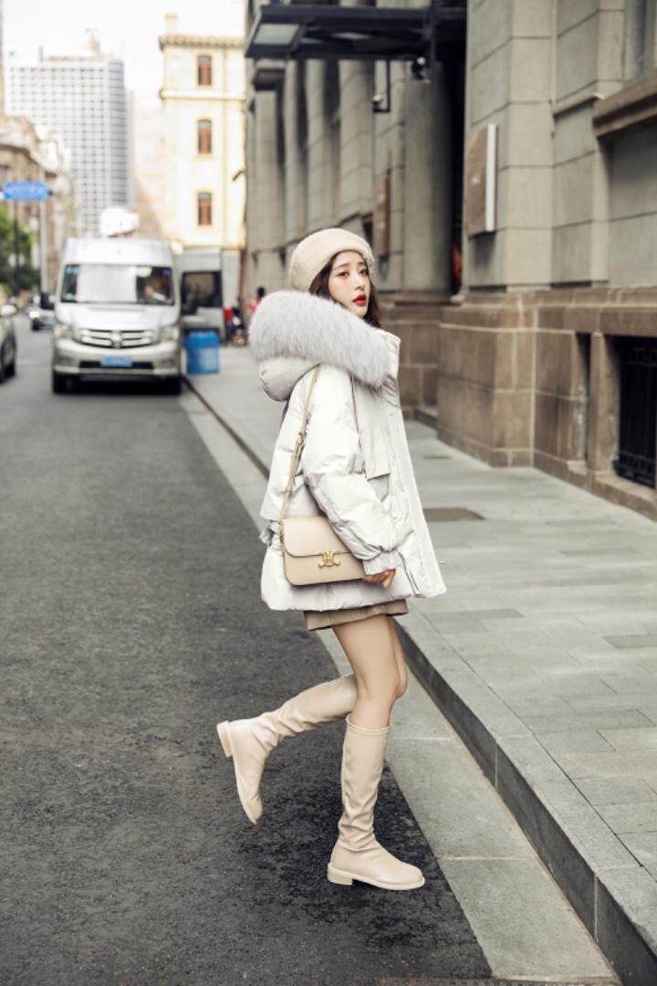 90绒羽绒服，女装羽绒服，卡西姆