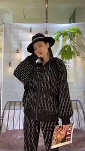 新款复合加厚重工烫钻外套,其它,無限度