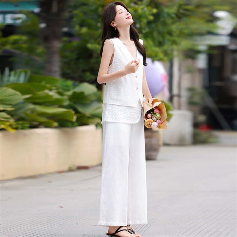 现货蕾丝拼接马甲屁帘阔腿裤两件套夏季穿搭韩系松弛感套装,女装套装/套裙,韩蔻秀