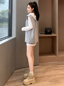 韩版时尚休闲裤裙套装女春款马甲外套连帽T恤蕾丝花边裤裙三件套图片