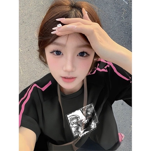抖音得物品质二开240克宽松纯棉美式潮牌印花三条杠中性风短袖T恤图片