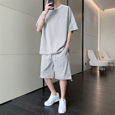 浅豆绿色