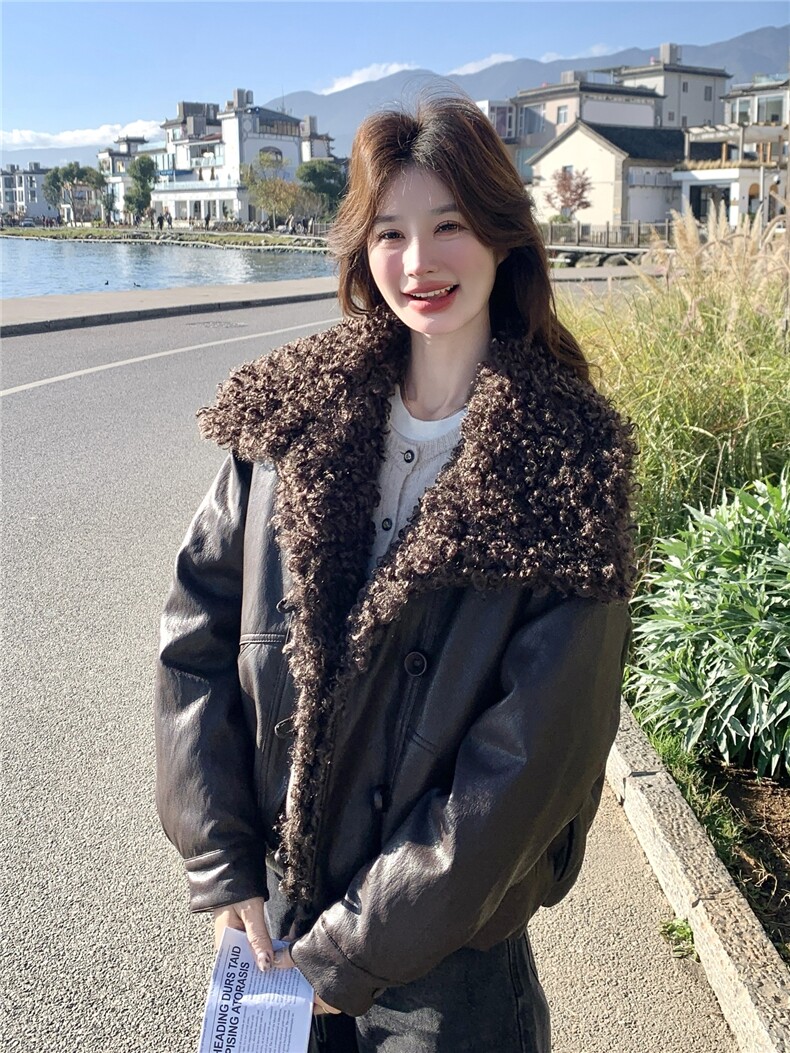 美拉德巨好看蛋白皮衣羽绒服女2025冬季新款双子星高端高级外套,女装羽绒服,艾米莉亚