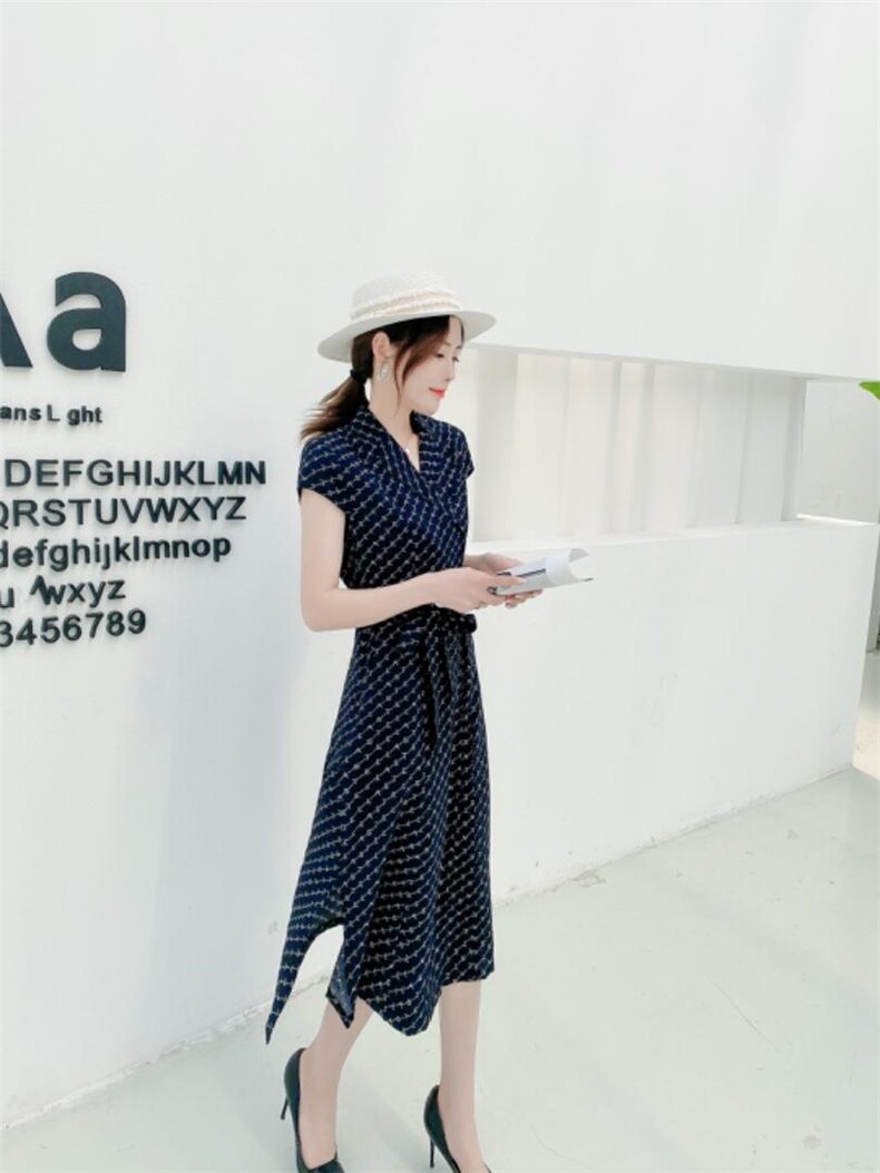 【现货】夏季新款修身气质显瘦连衣裙，女装连衣裙，名怡