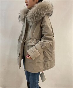新款羽绒服图片