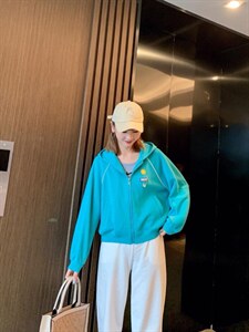 春装新款针织外套图片